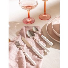 UltraMint Şık Siyah 4 Parça Çatal Kaşık Bıçak Seti, Zarif ve Kullanışlı Tasarım