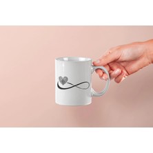 Mithor Shop Sonsuz Aşk Imzası (Siyah Tasarım) – Sevgililer Günü Özel Kupa