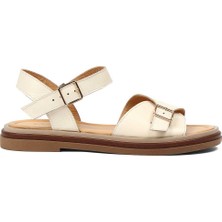 Celal Gültekin Kadın Bej Tokalı Deri Sandalet