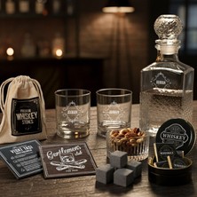 Hediyemen Sade ve Net Bir Viski Deneyimi Için Viski Bardağı ve Şişesi Seti
