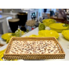 Sever Kahve Çiçek Rattan Sedefli Tepsi 23X32X3CM