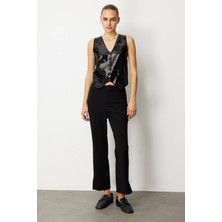 On Fashion Kadın Siyah Pullu Yelek 60918