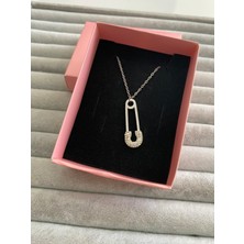 Pink Çengelli Iğne Şekilli Çelik Kolye