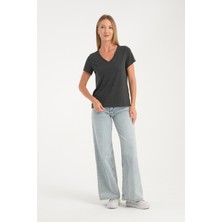 Vita Fortuna V Yaka Basic Kadın T-Shirt - VK0080