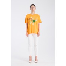 Vita Fortuna Desenli Pul Işlemeli Kısa Kollu Kadın Tshirt - VK0061