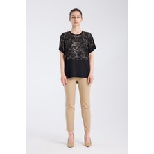 Vita Fortuna Parlak Detaylı Salaş Kadın T-Shirt - VK0051