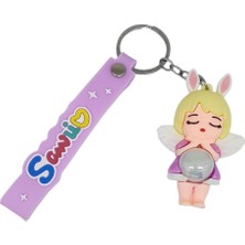 Aksiyon Global Figürlü ve Işıklı Silikon Anahtarlık -  Kız Figür - Mor (Lisinya)