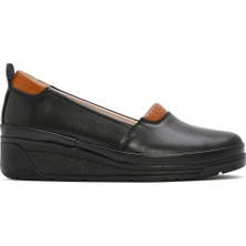 Derimod Kadın Siyah Dolgu Topuklu Deri Konfor Loafer 26PFD500318
