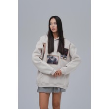 Saw Urbanity Layers Of Awakening Oversize Sweatshirt Kadın Stone