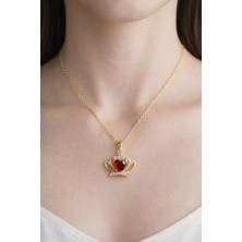Houseki Kırmızı Kalpli Taç Çelik Kolye