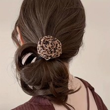 TrendyChic Kahverengi Leopar Desenli Gül Detaylı Lastik Toka