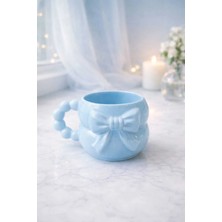 İzart 3D Kabartmalı Komple Mavi Fiyonk Desenli Özel Kabartmalı Tamamıyla El Yapımı Seramik Kupa