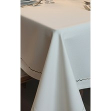Yarımada Kadın Kooperatifi Su Itici ve Leke Tutmaz Ozellikli Duck Ketenden Kenarlari Piko Nakisli Masa Örtüsü.