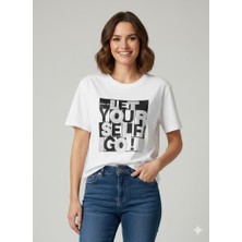 On Triko Pul Işlemeli T-Shirt 70416