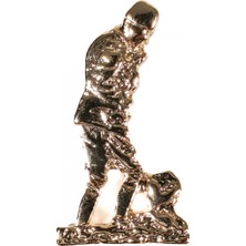 Moncuk Design Kabartmalı Atatürk Silüetli  Metal Rozet