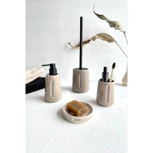 UltraMint Yumuşak ve Şık 4'lü Banyo Seti, Ferahlatıcı Temizlik Deneyimi