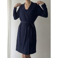 Maternel Ipeksi Dökümlü Lohusa Sabahlık Uzun Kol Düz Desenli Lacivert Renk ile Konforlu