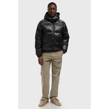 Lacoste Relaxed Fit Down Fill Mens Jacket Çıkarılabilir Kapüşonlu Rahat Kesim Suya Dayanıklı Erkek Kaz Tüyü Mont Siyah