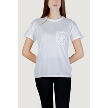 Guess Kısa Kollu Bisiklet Yaka Cepli G Logolu Kadın Beyaz T-Shirt W6GI17K3037-G011