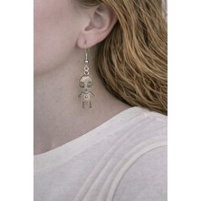 Herşey Nota Minimal Figür Tasarımlı Metal Küpe – Sallantılı Küpe