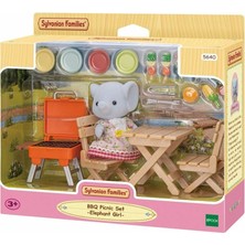 Adore Oyuncak 5640 Sylvanian Families Fil Kız ve Barbekü Piknik Seti  +3 Yaş