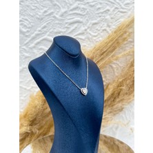 Livora Jewelry 925 Ayar Gümüş Zirkon Taşlı Kalp Figürlü Kadın Kolye – Işıltılı Özel Tasarım Hediyelik