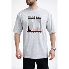 Caddekombin Erkek Born To Be Free Yazı Baskılı Bisiklet Yaka Gri T-Shirt
