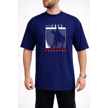 Caddekombin Erkek Born To Be Free Yazı Baskılı Bisiklet Yaka Lacivert T-Shirt