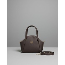 Kadın El ve Omuz Çantası – Gold Detaylı, Fermuarlı, Şık Günlük Çanta