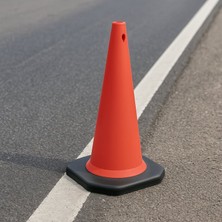 Zeplin ZT702808A6 – 75 cm Pvc Trafik Konisi | Ağırlıklı – Reflektifsiz