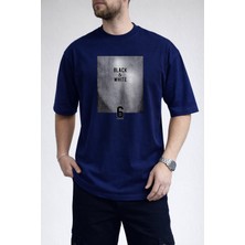 Caddekombin Erkek Black & Whıte Yazı Baskılı Bisiklet Yaka Lacivert T-Shirt
