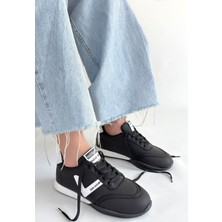 Efe Avm Jowen Siyah Cilt Beyaz Detaylı Bağcıklı Spor Ayakkabı - Lisinya