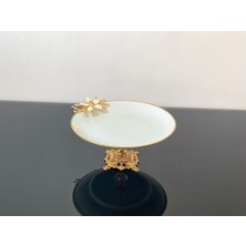 Atabey Home Döküm Ayaklı Yuvarlak Sunumluk 25 cm Papatya Beyaz Kütahya Porselen