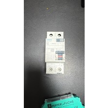 Siemens 2X25A 30MA Kaçak Akım Koruma Rölesi (5sv Serisi)  Sıfır Kutusuz