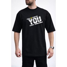 Caddekombin Erkek Fearless ve Strong Tasarımlı Eskitme Baskı Bisiklet Yaka Siyah T-Shirt