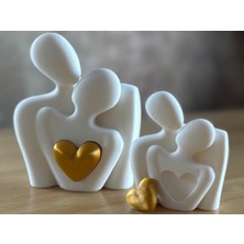 MisterionStudio Dekoratif Aile Figürü – Kalpli Modern Biblo