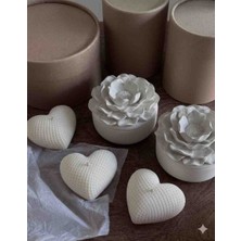 Velora Atelier Beyaz Renkli 3lü Küçük Boy Kalpli Mum Seti %100 Soya Wax