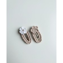 Winy Concept El Örgüsü Papatya Figürlü Çıt Çıt Toka Seti - Beyaz Pudra 2’li Örgü Toka