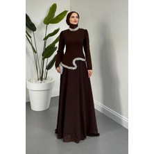 Merven Akyüz Ravell Boynu ve Bel Kısmı Taşlı Abiye Koyu Kahverengi