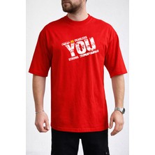 Caddekombin Erkek Fearless ve Strong Tasarımlı Eskitme Baskı Bisiklet Yaka Kırmızı T-Shirt