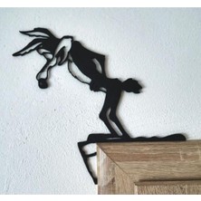 MisterionStudio Çakal Silüeti Kapı Köşe Dekoru – Mizahi Hayvan Figürlü Duvar Süsü