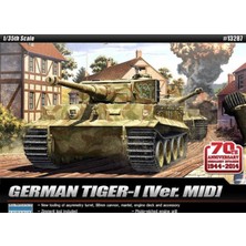 Academy 13287 1/35 Ölçek, Tiger-I Mid. (70.yıl Normandiya Çıkartması) Tankı, Plastik Model Kiti
