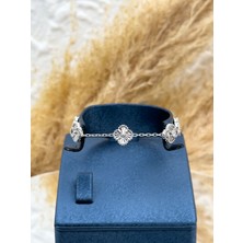 Livora Jewelry 925 Ayar Gümüş Taşsız Mini 5’li Yonca Kadın Bileklik – Zarif Şık Tasarım