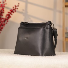 Siyah Renk Deri Çanta - 40312 , Omuz Askılı , Bayan Çanta , Hakiki Deri , Çok Bölmeli