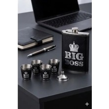 Marsilyan Çelik Matara Hediye Seti Big Boss  Temalı Deri Kaplamalı İçecek Cep Matarası 4 Shot Bardaklı