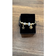 Ekonomik Sepeti Yıldızlı Gülen Yüz Modelli Çelik Bileklik