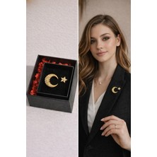 Pulinin Dükkanı Sevgililer Günü Özel Hediye Kutusu – Anahtarlık, Parfüm, Ayyıldız Kolye ve Broş Takı Seti