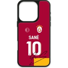 iPhone 16 Pro Uyumlu Galatasaray Leroy Sane Parçalı Forma Imzalı Cam Lisanslı Telefon Kılıfı