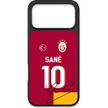 iPhone 17 Pro Max Uyumlu Galatasaray Leroy Sane Parçalı Forma Imzalı Cam Lisanslı Telefon Kılıfı