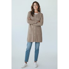 Ece Giyim Kadın Önü Düğmeli Cepli Yanlardan Yırtmaçsız Merserize Hırka